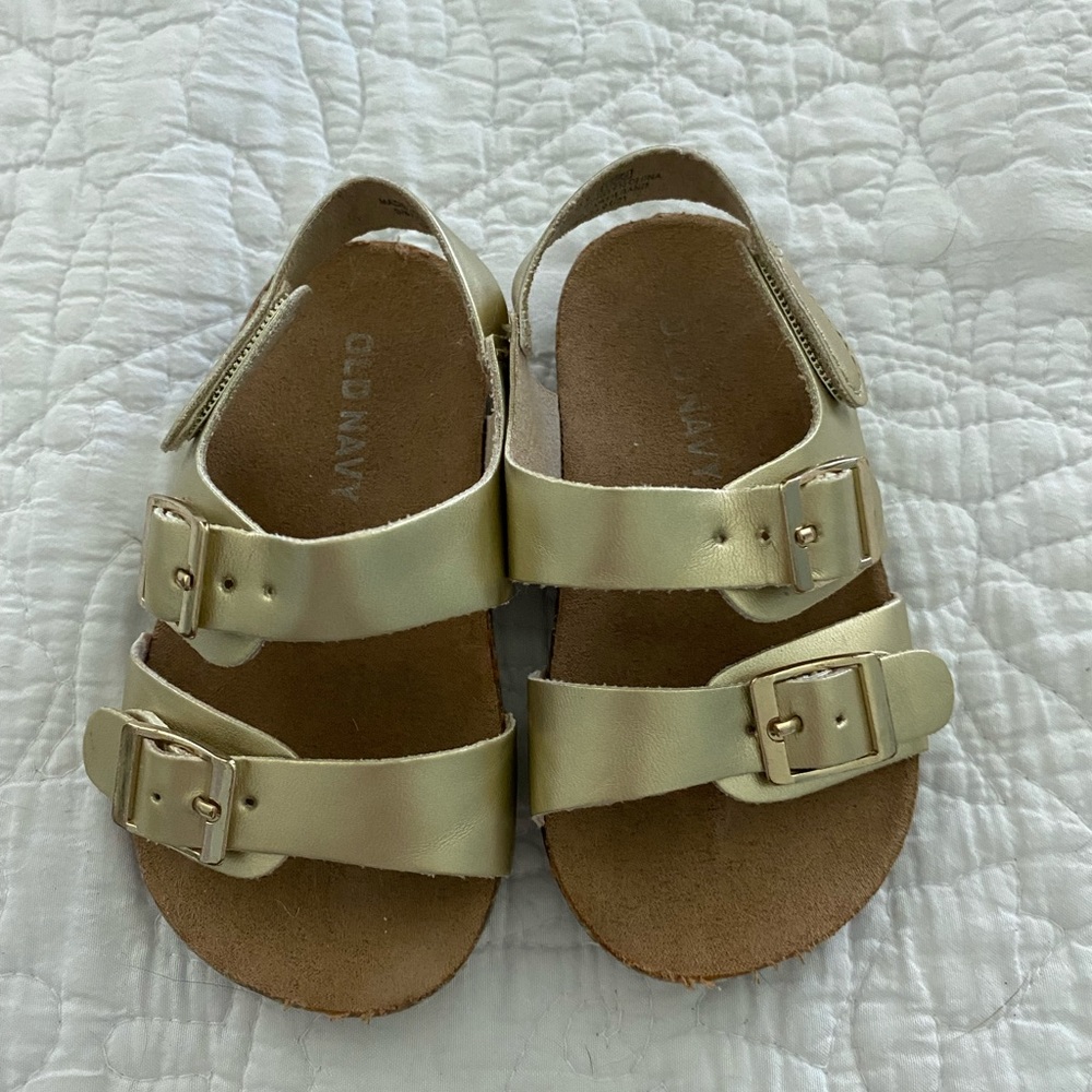 Old Navy baby sandals, size 12-18 months in gold